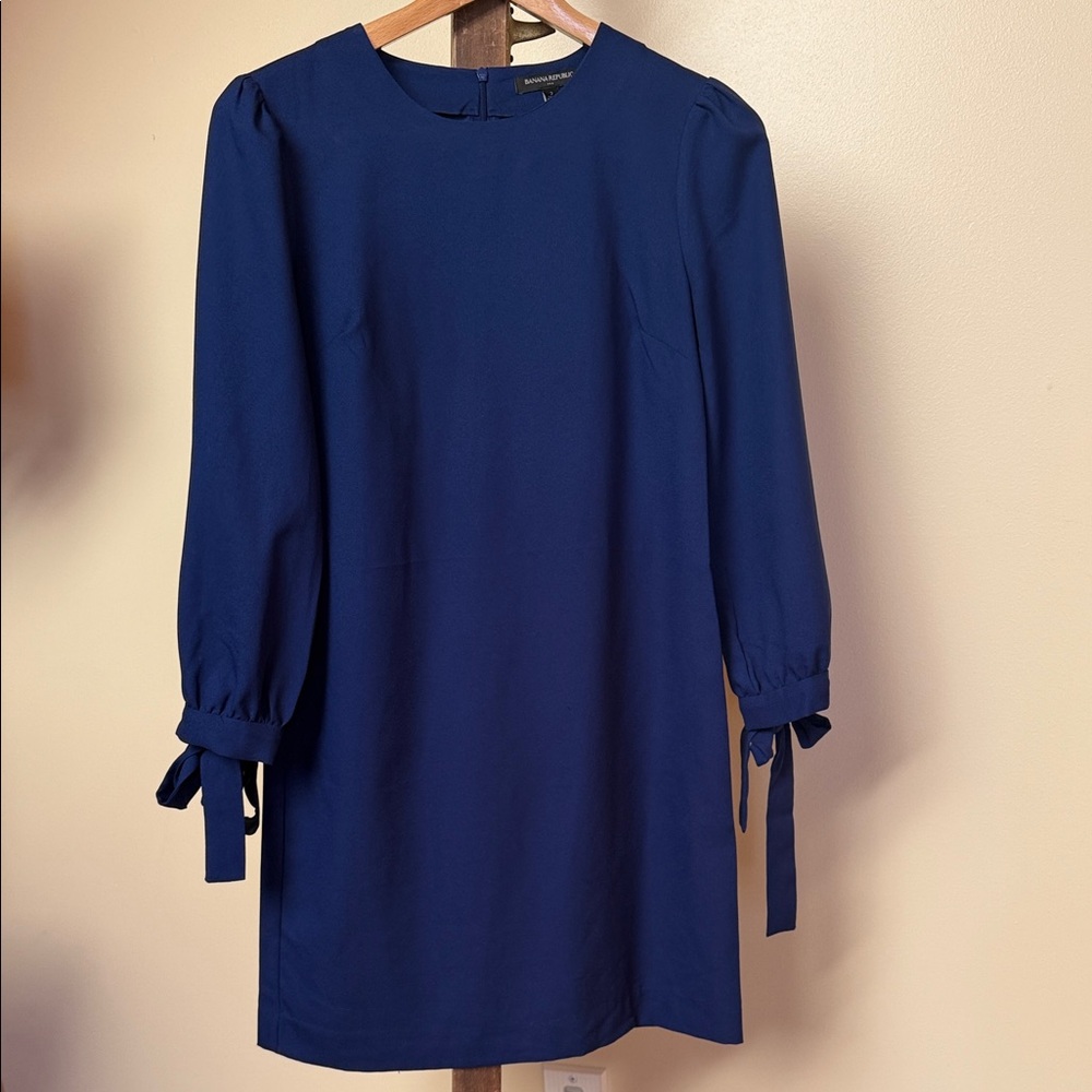 Banana Republic Classic Long Sleeve Dress in Deep Blue